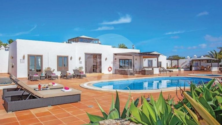 Luxury Villa Playa Blanca